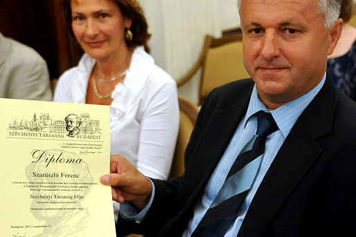 szaniszlo muosz