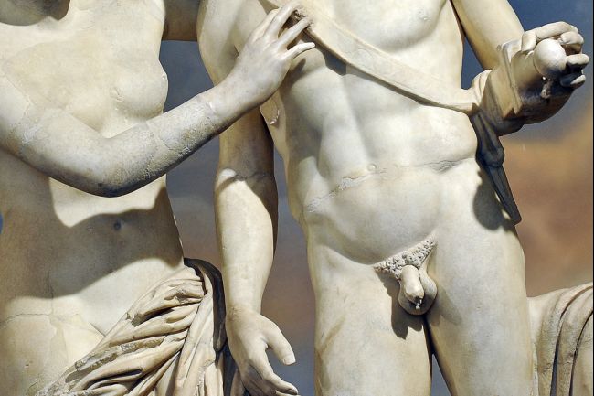 penis-size-statue-2011-03-23