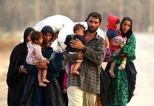 http://www.honvedelem.hu/files/9/17430/refugees6.jpg