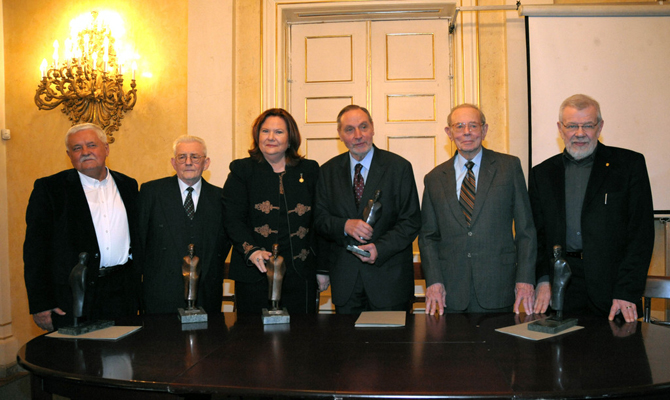 http://www.szenttamas.rs/images/content/vegel/vegel_nov14_670x400.jpg