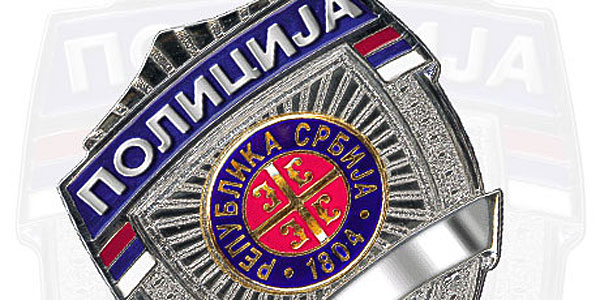 http://www.pravda.rs/wp-content/uploads/2014/02/policija-znacka-0021.jpg
