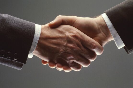 http://www.nolandalla.com/wp-content/uploads/2014/02/shaking-hands.jpg