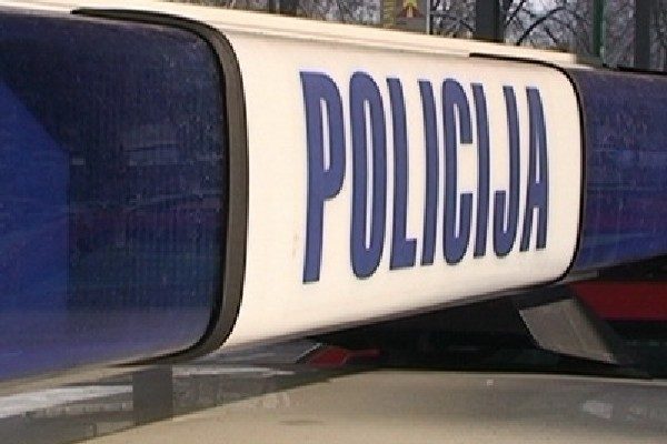 policija-auto